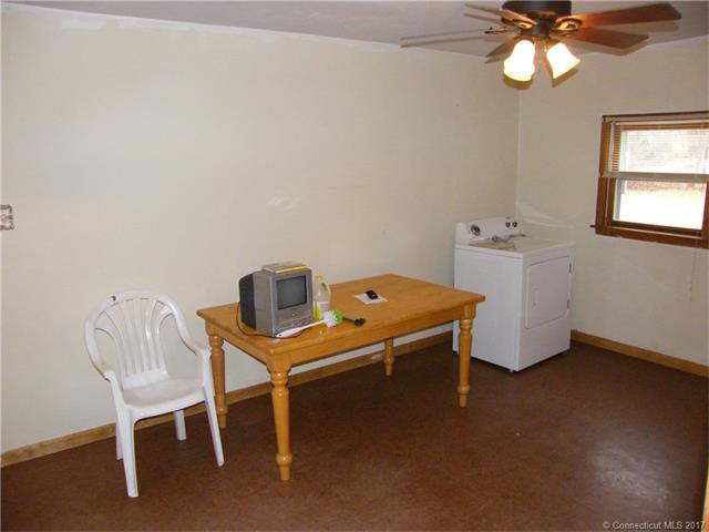 1 Brookside Rd, Chester, CT 06412