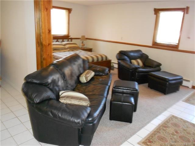 51Stanton Rd, Clinton, CT 06413