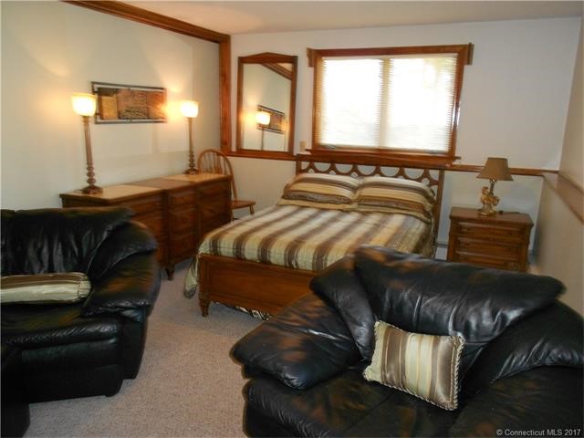 51Stanton Rd, Clinton, CT 06413