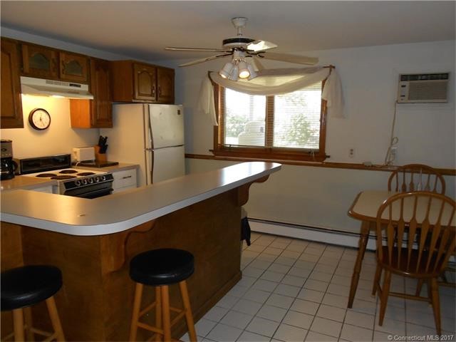 51Stanton Rd, Clinton, CT 06413