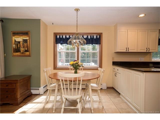 33-0Olde Orchard Road, Clinton, CT 06413