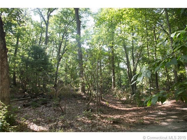 32 Cream Pot Rd, Clinton, CT 06413