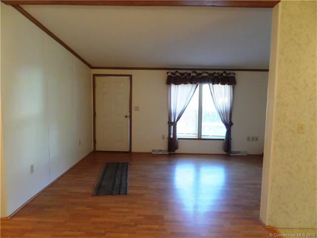 5 Brian Ave, Clinton, CT 06413