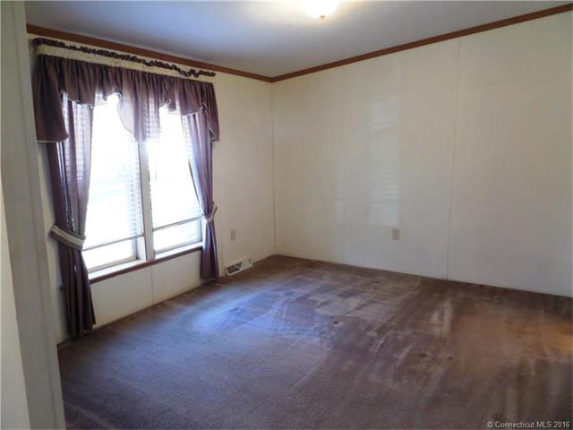 5 Brian Ave, Clinton, CT 06413