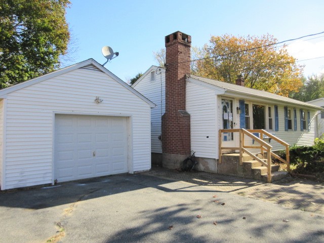 220 Old Hebron RoadColchester, CT, 06415New London County