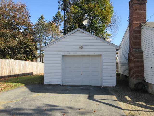 220 Old Hebron RoadColchester, CT, 06415New London County