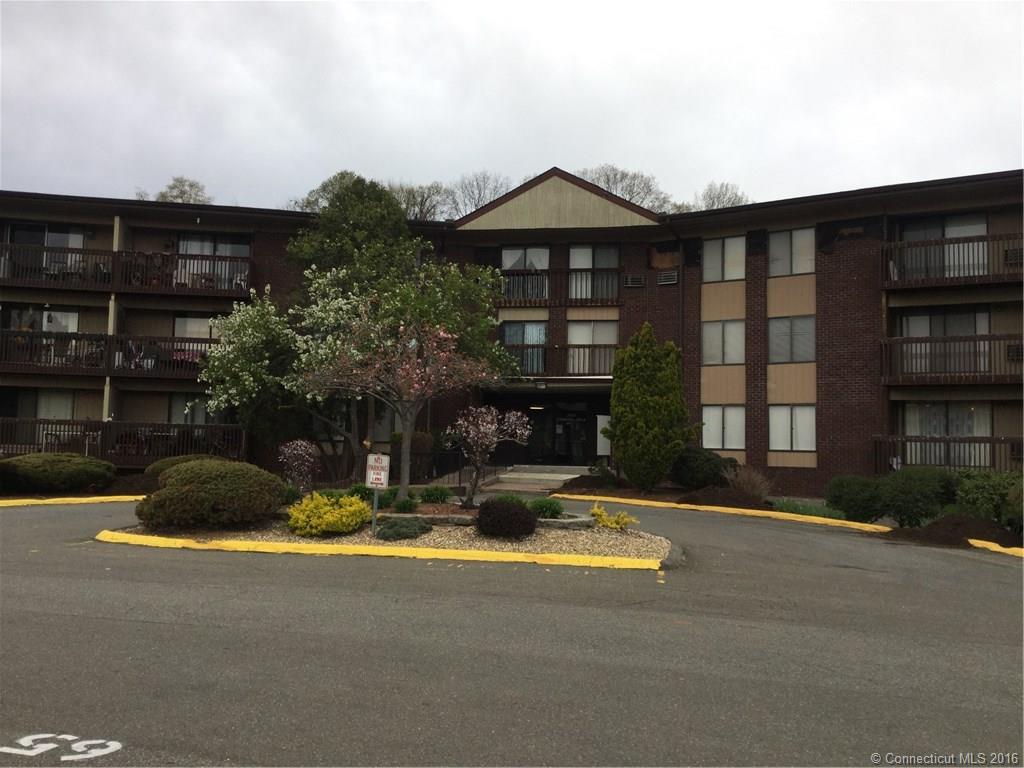 2117 Cromwell Hills Dr, Cromwell, CT 06416