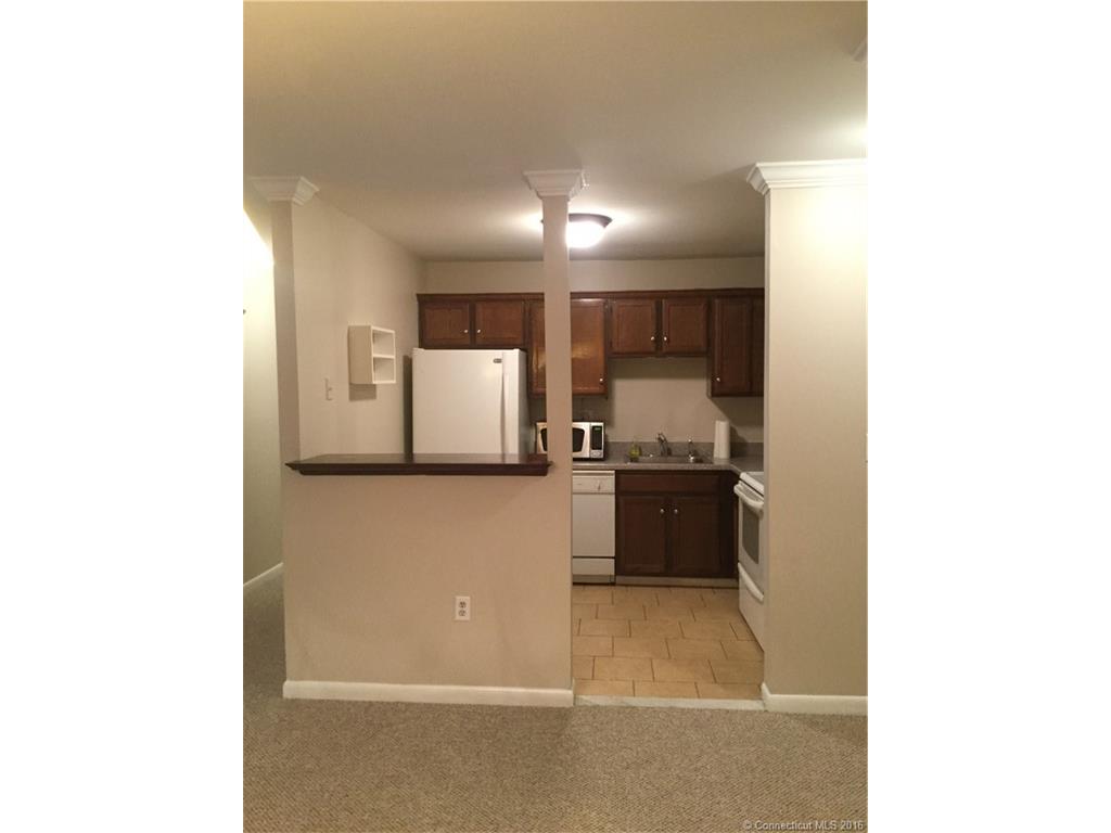 2117 Cromwell Hills Dr, Cromwell, CT 06416