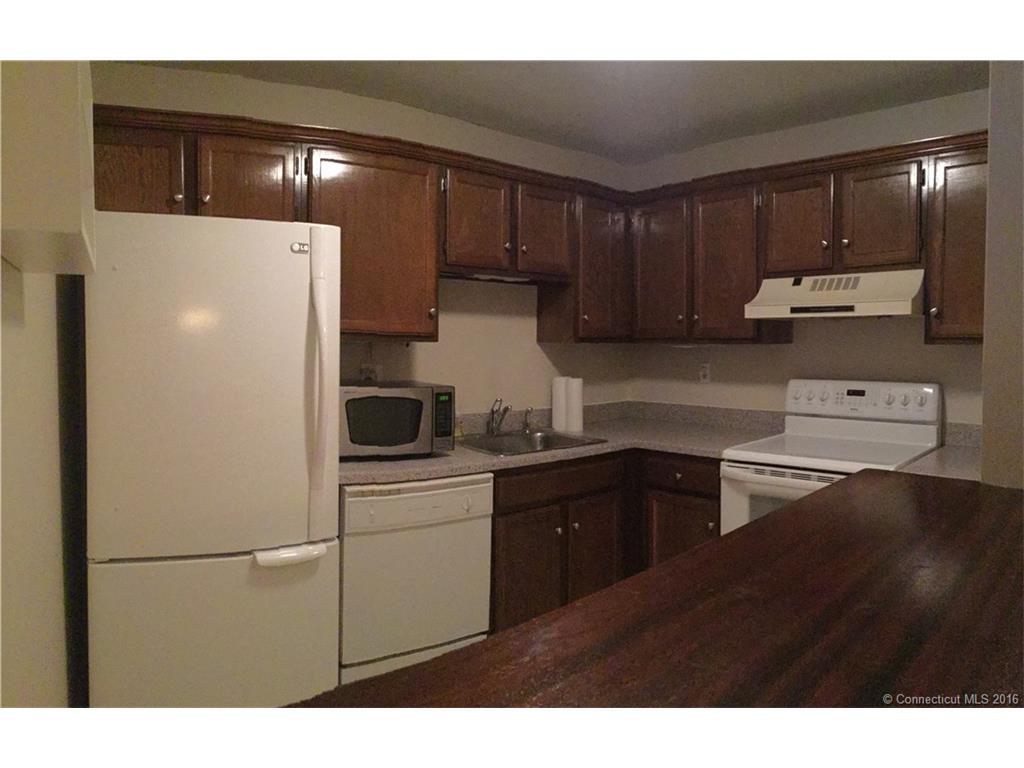 2117 Cromwell Hills Dr, Cromwell, CT 06416
