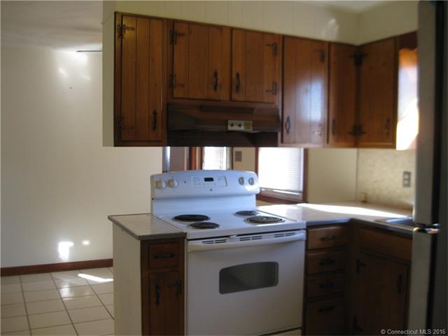 662 Main St, Cromwell, CT 06416