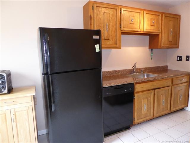 30 Dogwood Ct, Cromwell, CT 06416