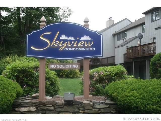 215Skyview Dr #215, Cromwell, CT 06416