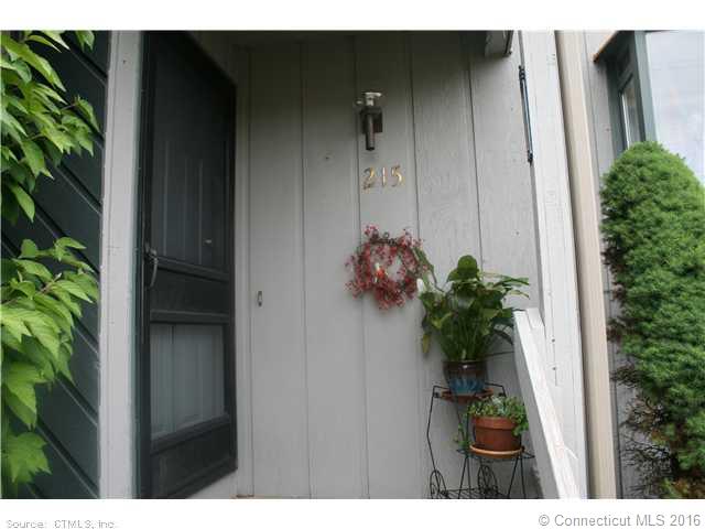215Skyview Dr #215, Cromwell, CT 06416