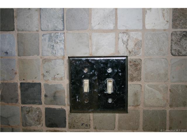 215Skyview Dr #215, Cromwell, CT 06416