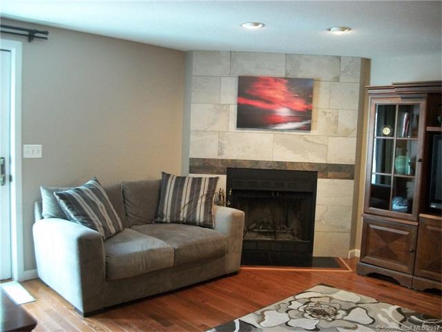 8Morningview Dr #8, Cromwell, CT 06416