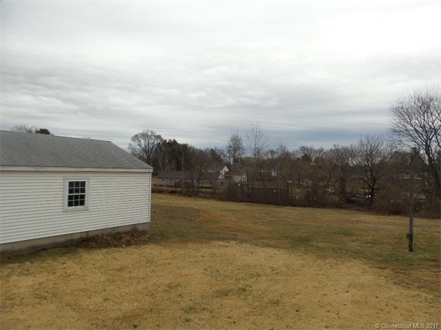 25 Lincoln Rd, Cromwell, CT 06416
