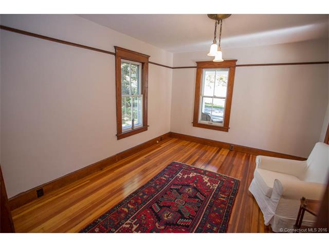 14 West Bridge Ln, Deep River, CT 06417