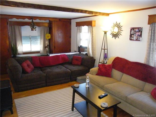 64 Winter Ave, Deep River, CT 06417