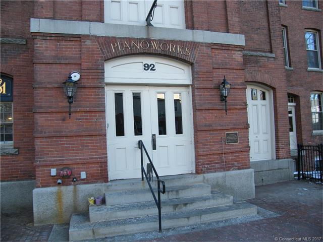 92 Main St, Deep River, CT 06417