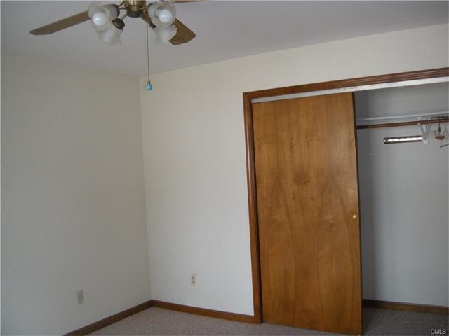 16 Grove Avenue, Derby, CT 06418