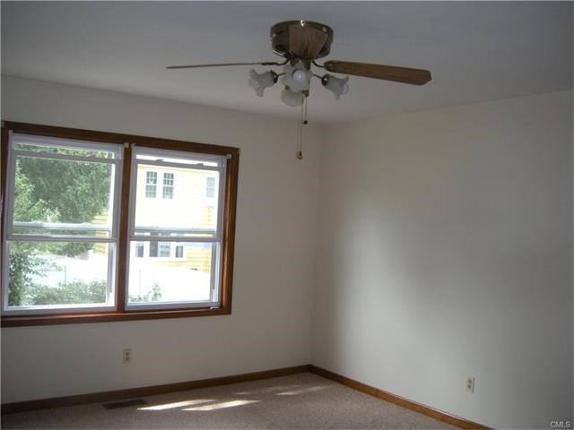16 Grove Avenue, Derby, CT 06418