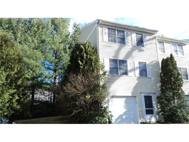 131 Clearview Court, Derby, CT 06418