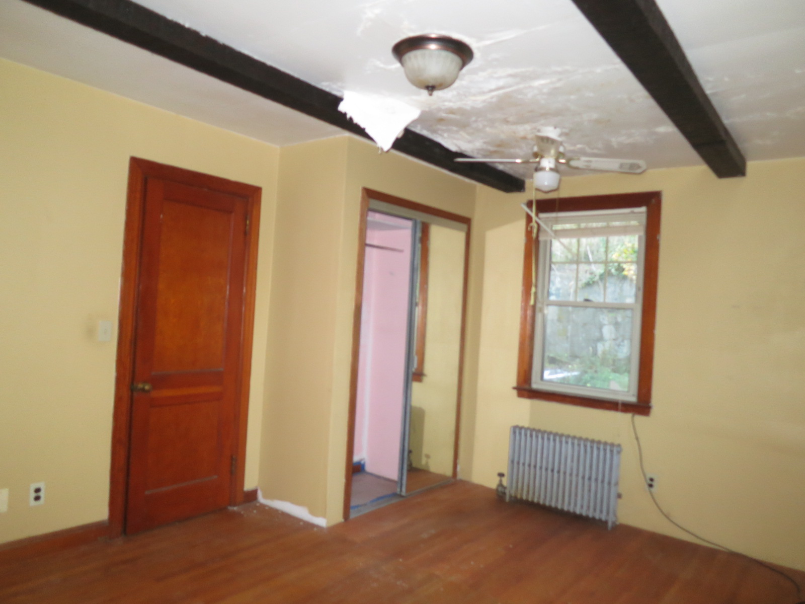 11 West Ninth Street, Derby, CT 06418