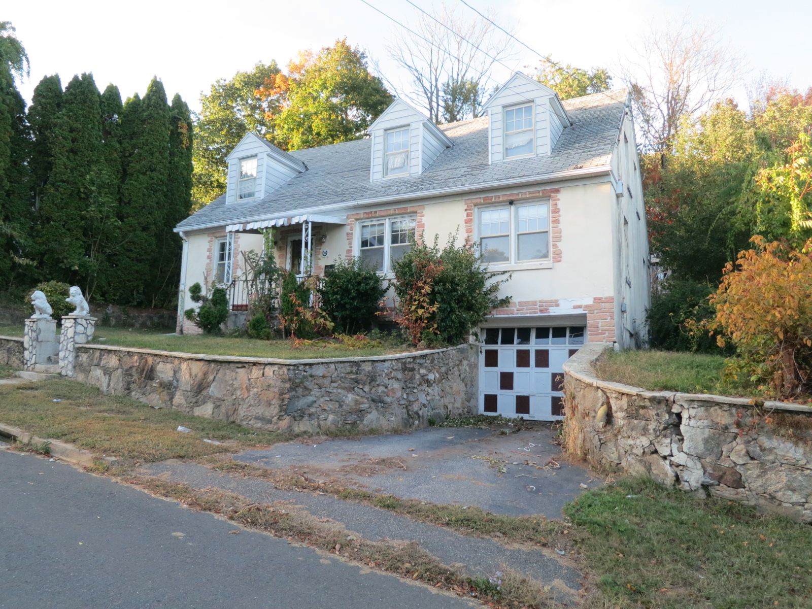 11 West Ninth Street, Derby, CT 06418