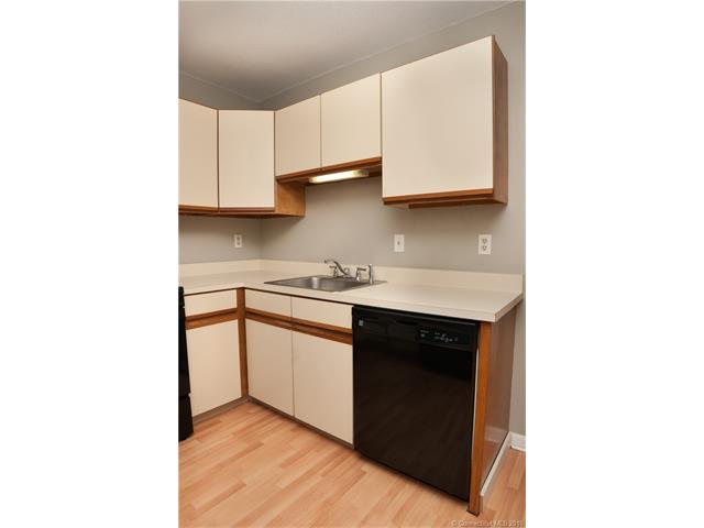 204 New Haven Ave, Derby, CT 06418