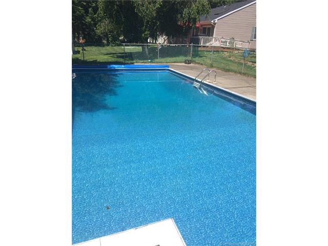 140 Bradley Ter, Derby, CT 06418