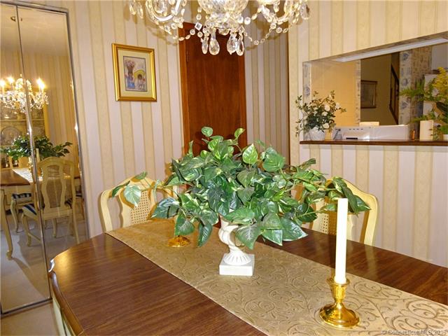 86 Orangewood, Derby, CT 06418