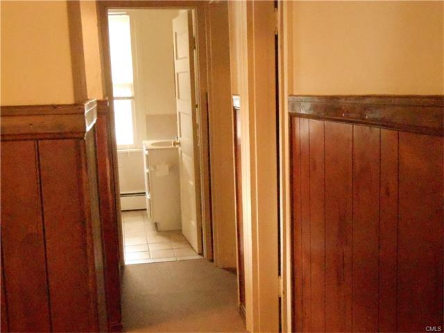 106 Smith Street, Derby, CT 06418