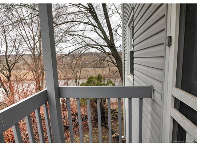 276Derby Ave, Derby, CT 06418