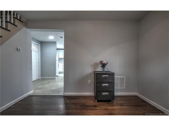 276Derby Ave, Derby, CT 06418