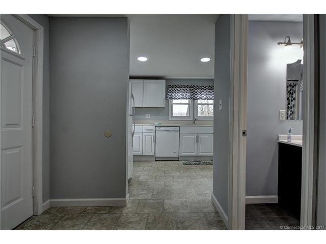 276Derby Ave, Derby, CT 06418