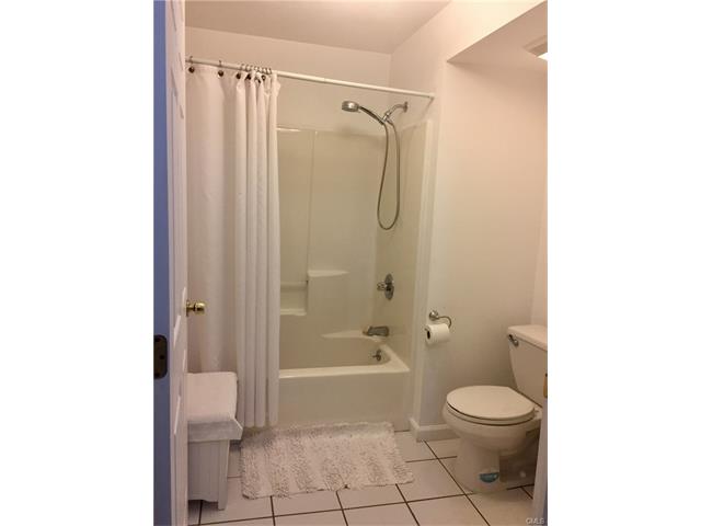 9 Commodore Commons, Derby, CT 06418