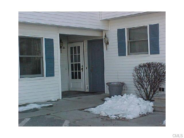 9 Commodore Commons, Derby, CT 06418