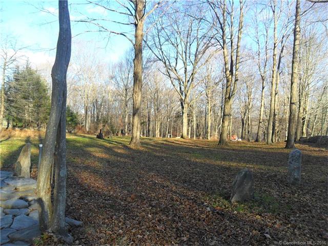 40 Chestnut Hill Rd, Killingworth, CT 06419