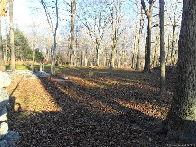 40 Chestnut Hill Rd, Killingworth, CT 06419