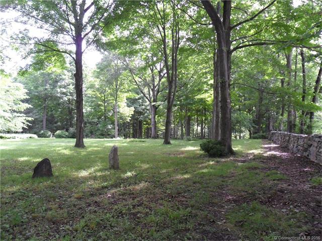 40 Chestnut Hill Rd, Killingworth, CT 06419