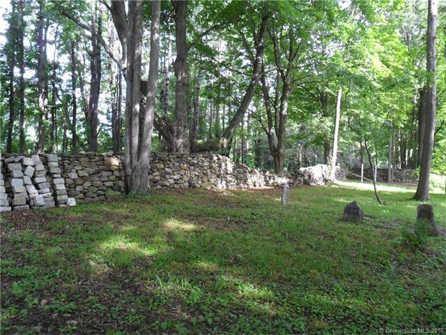 40 Chestnut Hill Rd, Killingworth, CT 06419