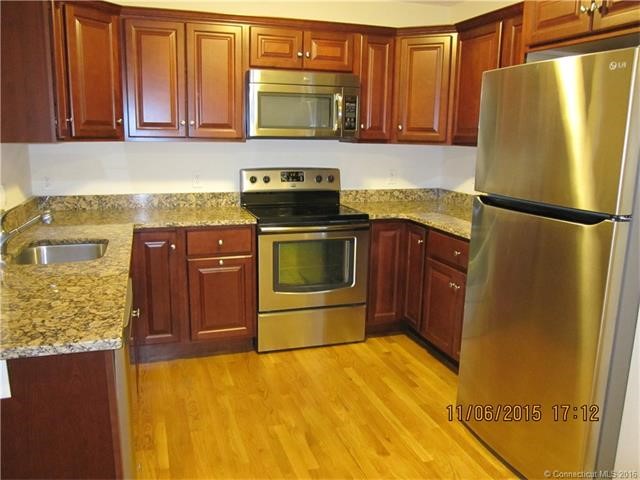 24Hartford Rd, Salem, CT 06420