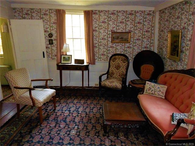 25 Talcott Ln, Durham, CT 06422