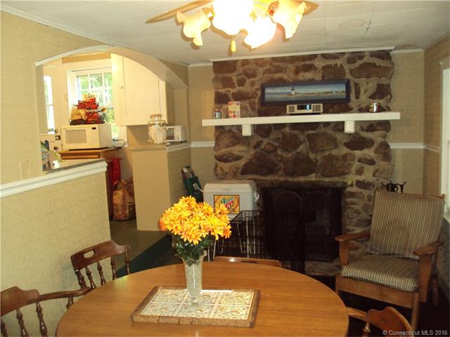 25 Longwood Dr, E Haddam, CT 06423