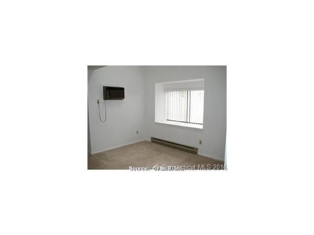85 North Main St, E Hampton, CT 06424