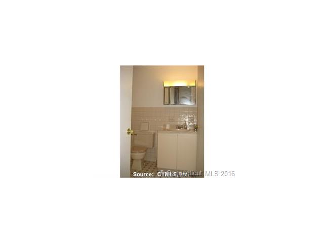 85 North Main St, E Hampton, CT 06424