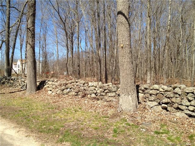 82Quarry Hill Rd, Haddam, CT 06424