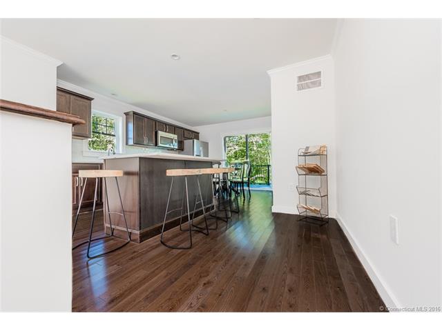 206 East High Street, E Hampton, CT 06424