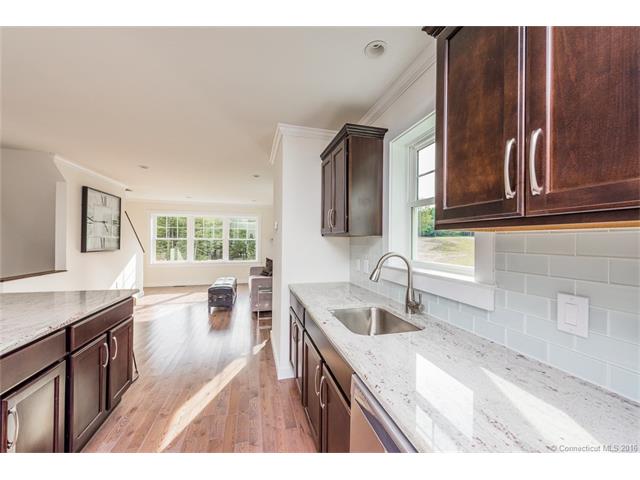 206 East High Street, E Hampton, CT 06424