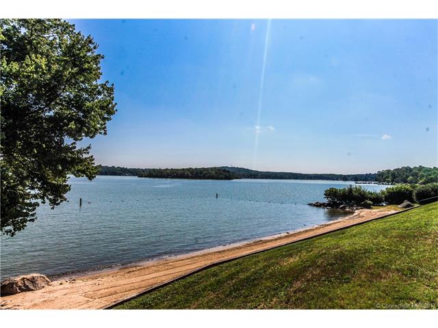 85 N Main St, E Hampton, CT 06424